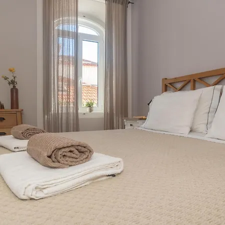 Tikliving Daire Ericeira