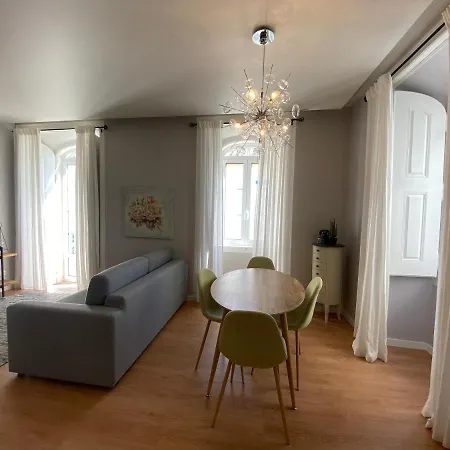 Tikliving Lägenhet *