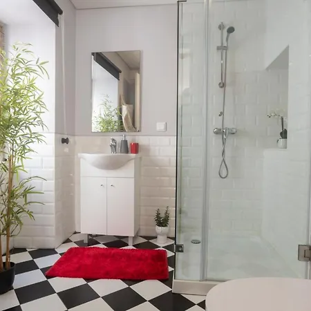 Apartament Tikliving